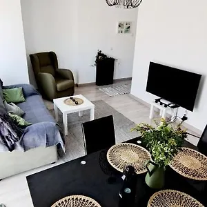  Apartamento Centro Adelfas De Sensi Mdm